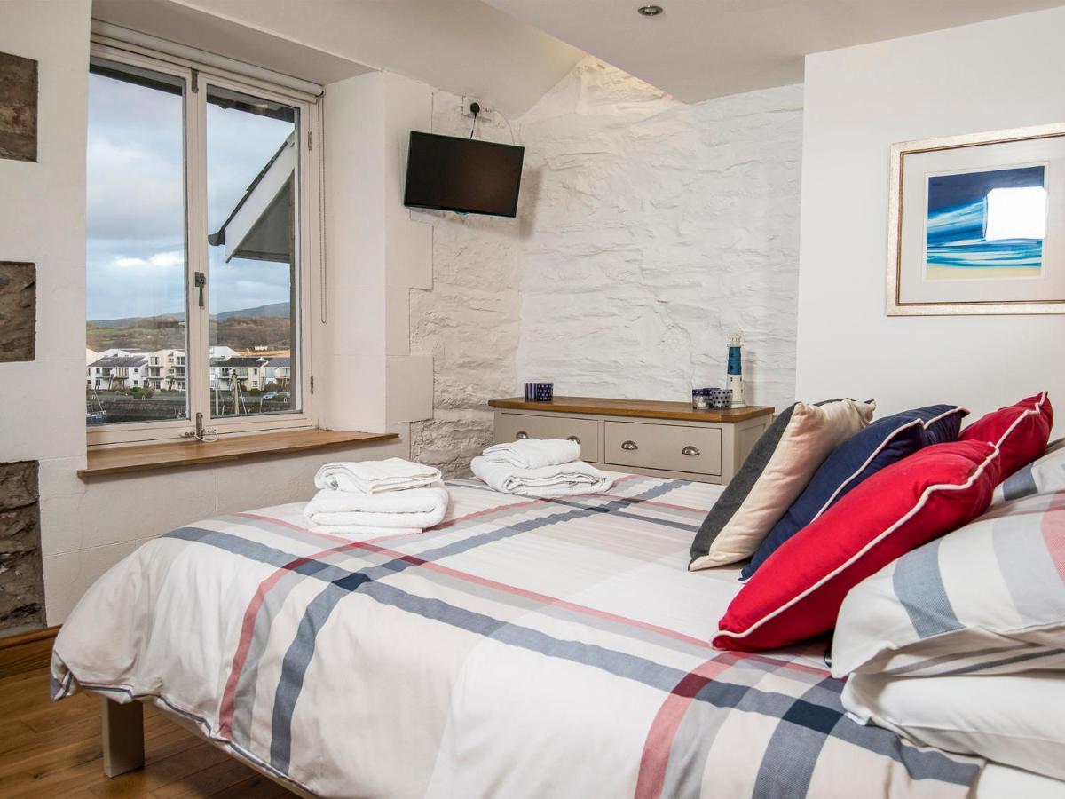 The Captain'S Penthouse Porthmadog Exterior photo